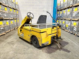 Tow tractor Charlatte TE206