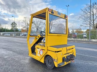 Trator de reboque Charlatte TE206