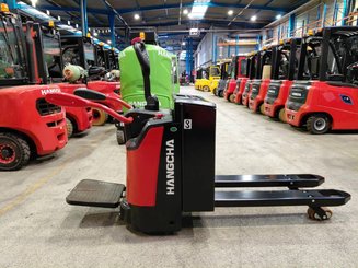 Porta-paletes eléctrico com condutor transportado Hangcha CBD30-AC2S