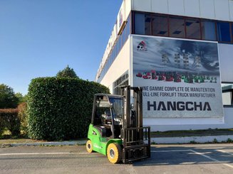 Empilhador de contrapeso 4 rodas Hangcha XC25i