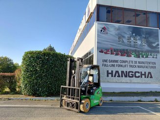 Empilhador de contrapeso 4 rodas Hangcha XC25i