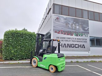 Empilhador de contrapeso 4 rodas Hangcha AE30-I
