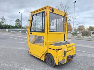 Trator de reboque Charlatte TE206