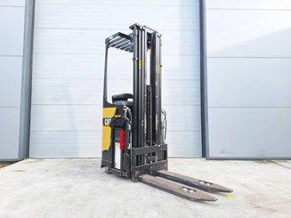 Stacker com condutor transportado Caterpillar NSR12N - 1