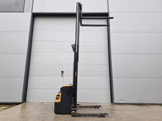 Levantador com braços circundantes Caterpillar NSP16N2S