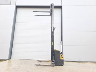 Levantador com braços circundantes Caterpillar NSP16N2S