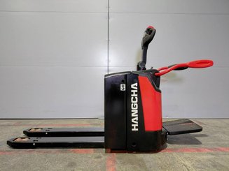 Porta-paletes eléctrico com condutor transportado Hangcha CBD30-AC2S - 2