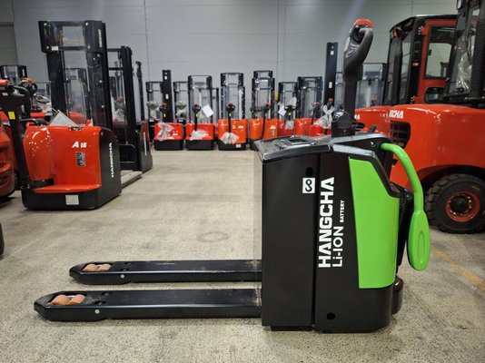 Porta-paletes eléctrico com condutor transportado Hangcha CBD30-AC2S-I - 1