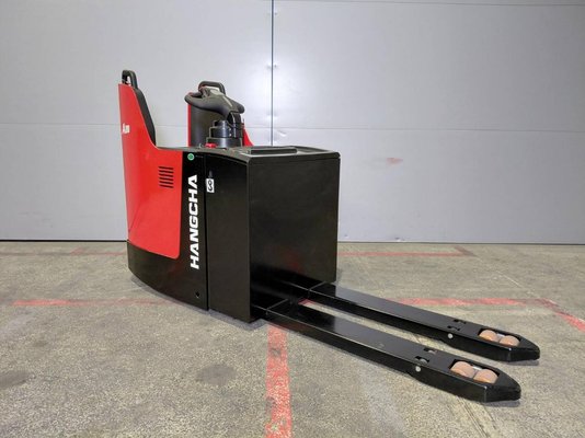 Porta-paletes eléctrico com condutor transportado Hangcha CBD20-AC2S-SU - 1