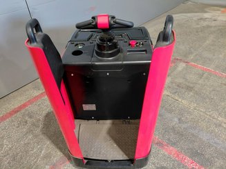 Porta-paletes eléctrico com condutor transportado Hangcha CBD20-AC2S-SU