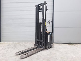 Stacker com condutor a pé Caterpillar NSV16Ni