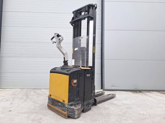 Stacker com condutor a pé Caterpillar NSV16Ni - 3