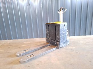 Porta-paletes eléctrico com condutor a pé Caterpillar NPP20N2E