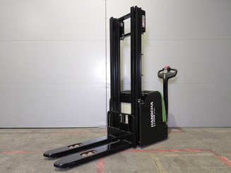 Stacker com condutor a pé Hangcha CDD12-AC2-i 