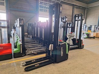 Stacker com condutor a pé Hangcha CDD16-AC2-I - 1