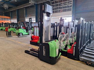 Stacker com condutor a pé Hangcha CDD16-AC2-I