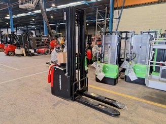 Levantador com plataforma dobrável Hangcha  CDD16-AC2S-L 