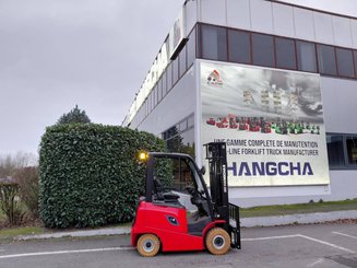 Empilhador de contrapeso 4 rodas Hangcha AE18