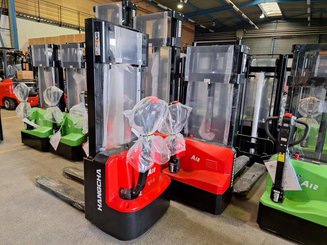 Stacker com condutor a pé Hangcha CDD12-AMC2-L - 1