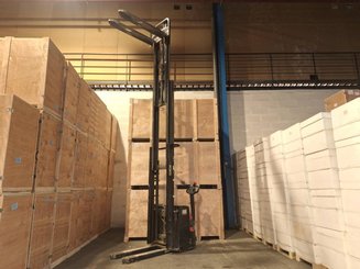 Stacker com condutor a pé Hangcha CDD12-E