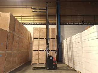 Stacker com condutor a pé Hangcha CDD12-E