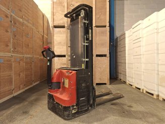 Stacker com condutor a pé Hangcha CDD12-E