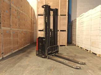Stacker com condutor a pé Hangcha CDD12-E