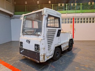 Trator de reboque Charlatte T135 - 2