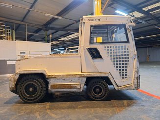 Trator de reboque Charlatte T135 - 3