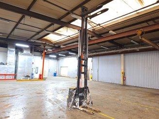 Stacker com condutor a pé Caterpillar NSP16N2
