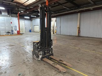 Stacker com condutor a pé Caterpillar NSP16N2