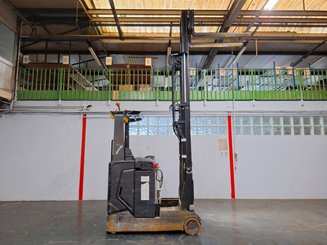 Empilhador retráctil Caterpillar NR16N2