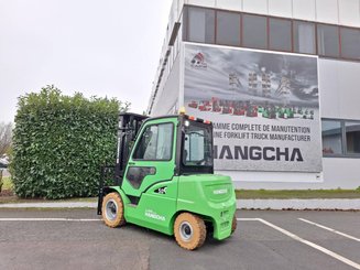 Empilhador de contrapeso 4 rodas Hangcha XC50i-600