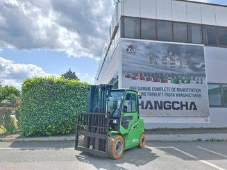 Empilhador de contrapeso 4 rodas Hangcha XC50i-600