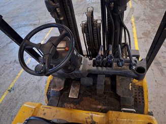 Empilhador de contrapeso 4 rodas Caterpillar EP30K-PAC