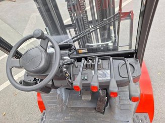 Empilhador de contrapeso 4 rodas Hangcha AE25