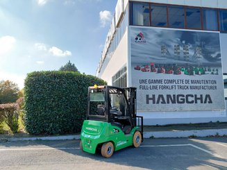 Empilhador de contrapeso 4 rodas Hangcha XC25i