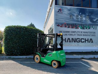 Empilhador de contrapeso 4 rodas Hangcha XC25i