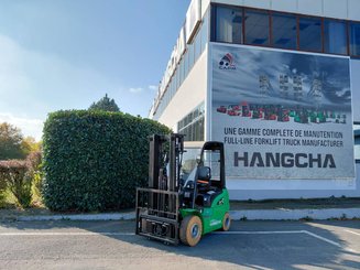 Empilhador de contrapeso 4 rodas Hangcha XC25i