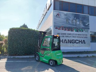 Empilhador de contrapeso 4 rodas Hangcha XC25i