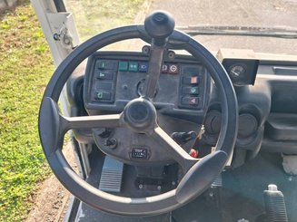Trator de reboque Charlatte TE225