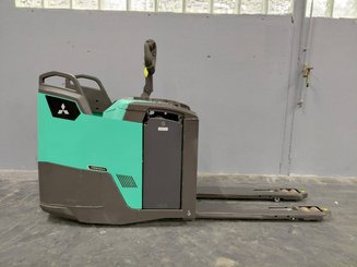 Porta-paletes eléctrico com condutor transportado Mitsubishi PBF25N3R MITSUBISHI