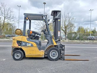 Empilhador de contrapeso 4 rodas Caterpillar GP25NTD