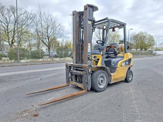 Empilhador de contrapeso 4 rodas Caterpillar GP25NTD