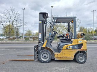 Empilhador de contrapeso 4 rodas Caterpillar GP25NTD