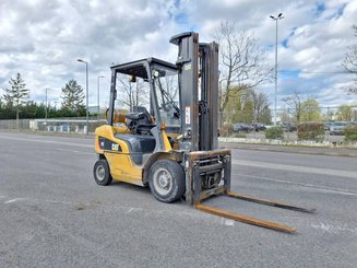 Empilhador de contrapeso 4 rodas Caterpillar GP25NTD