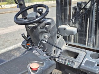 Empilhador de contrapeso 4 rodas Caterpillar GP25NTD