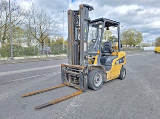 Empilhador de contrapeso 4 rodas Caterpillar GP25NTD