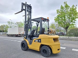 Empilhador de contrapeso 4 rodas Caterpillar GP35 NTD