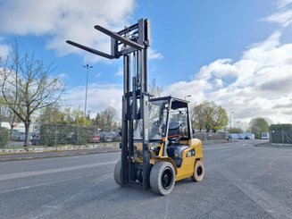 Empilhador de contrapeso 4 rodas Caterpillar GP35 NTD